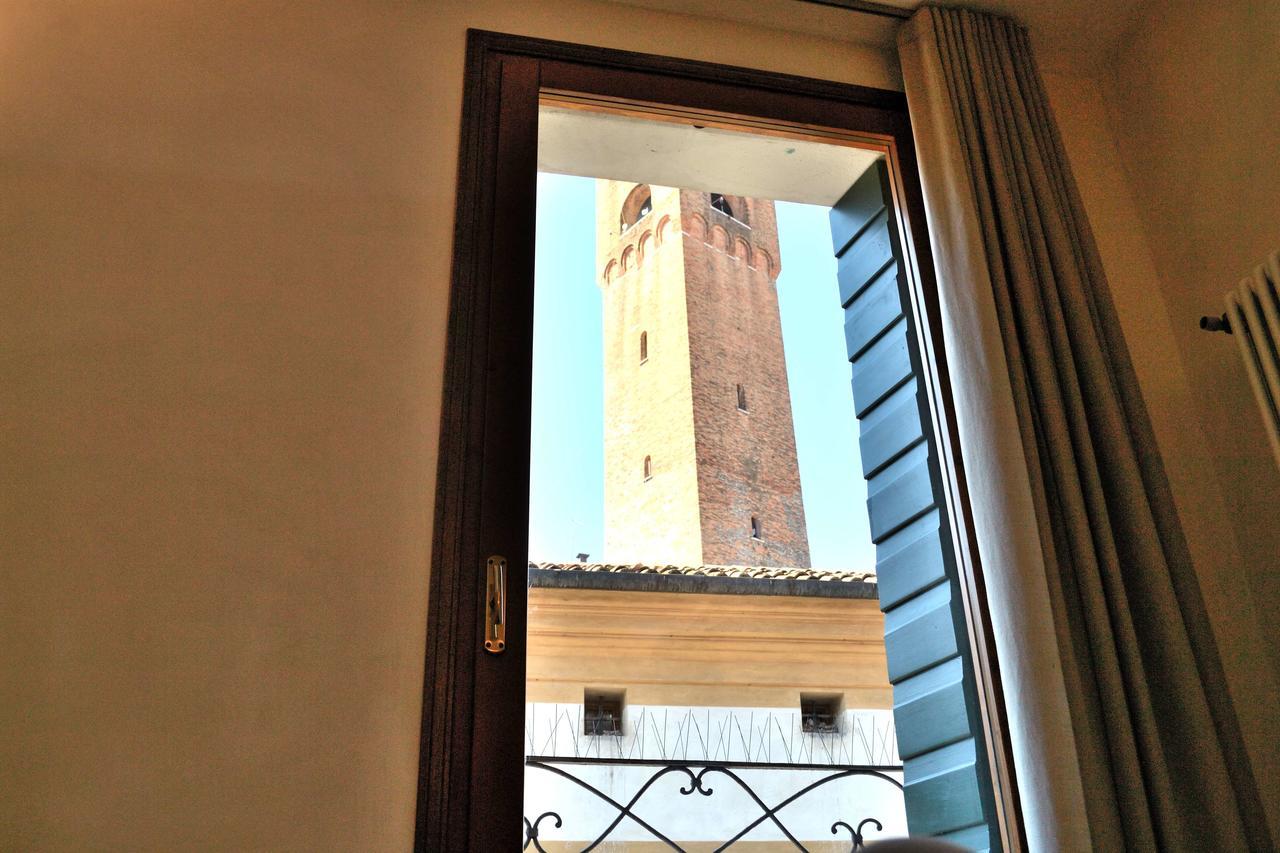 Portico Oscuro Deluxe Apartment - Centro Citta Treviso Exterior photo